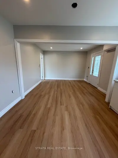 14 Rainswood Court N Main Floor, Toronto, On M3m 1g2