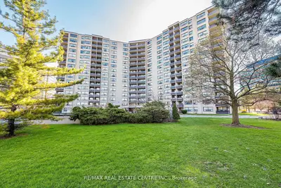 451 The West Mall Drive 1502, Toronto, On M9c 1g1