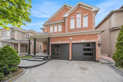 Detached in Brampton