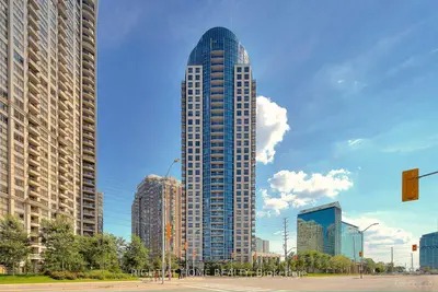 Condo Apartment in Mississauga
