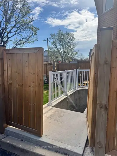 Detached in Oakville