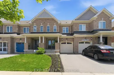 Att/Row/Townhouse in Brampton