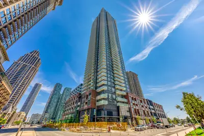 Condo Apartment in Mississauga