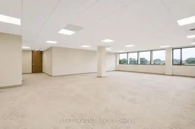 700 Dorval Drive 202, Oakville, On L6k 3v7