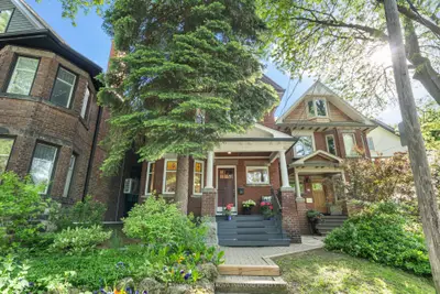 13 Evelyn Crescent, Toronto, On M6p 3c8