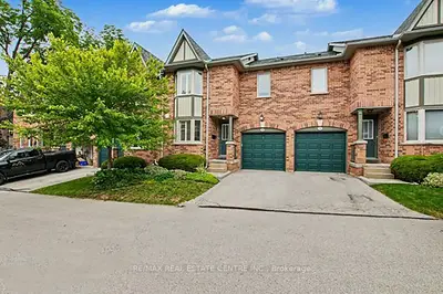 Condo Townhouse in Halton Hills