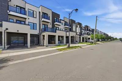 1403 Clarriage Court, Milton, On L9e 1l6