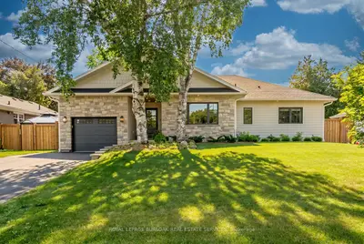 Detached in Burlington