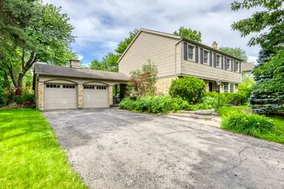 120 Blyth Crescent, Oakville, On L6j 5h6
