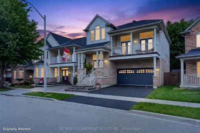 Detached in Burlington