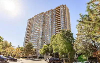 30 Malta Avenue E 802, Brampton, On L6y 4s5
