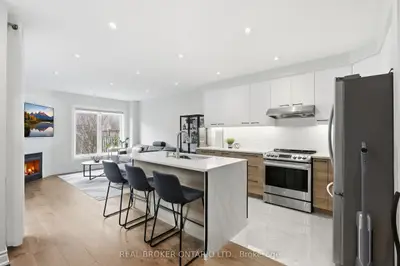 Semi-Detached in Mississauga