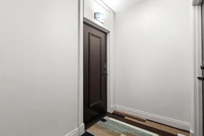 385 Prince Of Wales Drive 1611, Mississauga, On L5b 0c6