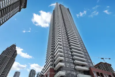 Condo Apartment in Mississauga