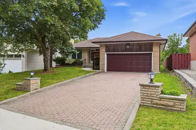 5 Allanhurst Drive, Toronto, On M9a 4j4