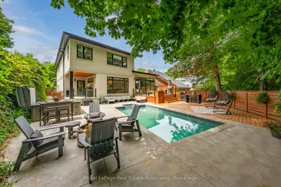 26 Market Street, Halton Hills, On L7g 3c1