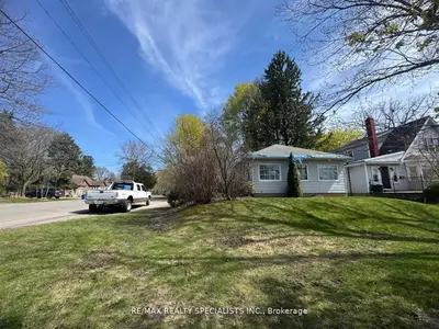 990-992 Birchwood Avenue, Burlington, On L7t 2h8