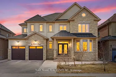 Detached in Brampton