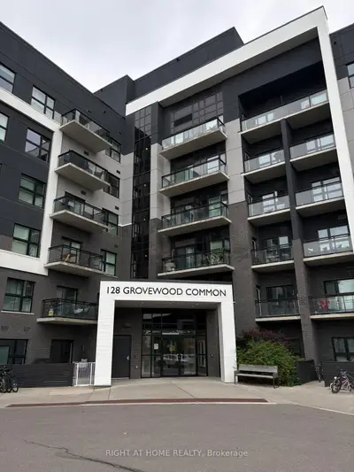 Condo Apartment in Oakville