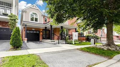 Detached in Burlington