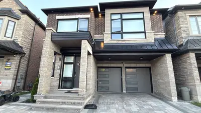 Detached in Oakville