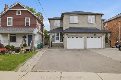 Semi-Detached in Mississauga