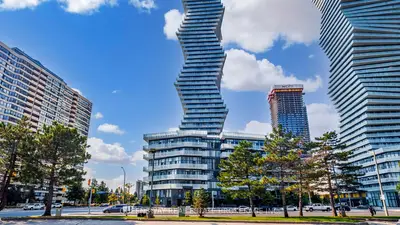 Condo Apartment in Mississauga