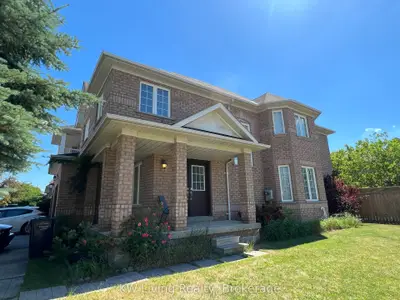 Semi-Detached in Mississauga