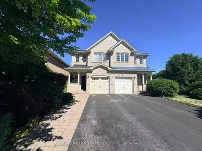Semi-Detached in Oakville