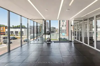 220 Missinnihe Way 817, Mississauga, On L5h 0a9