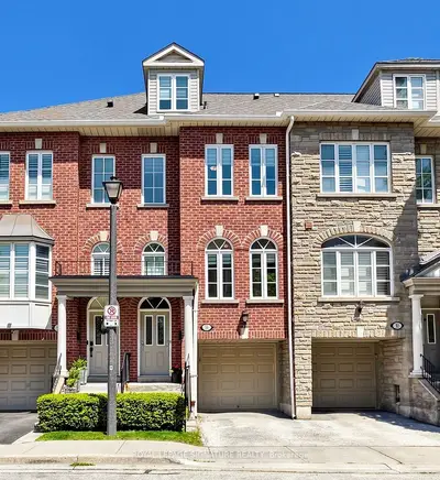 Condo Townhouse in Toronto