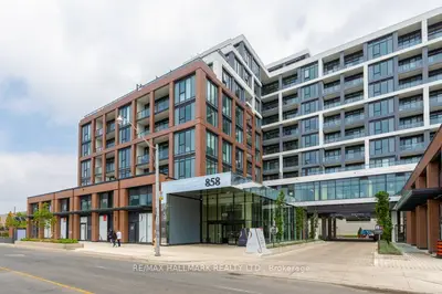 Condo Apartment in Toronto