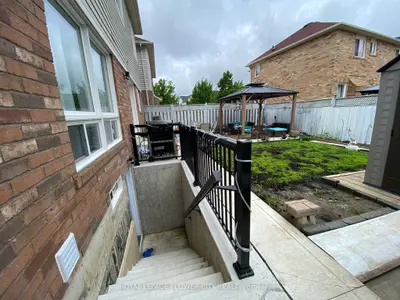 29 Marshmarigold Drive Basement, Brampton, On L7a 2s7