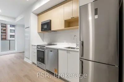 4365 Bloor Street W 528, Toronto, On M9c 1r3