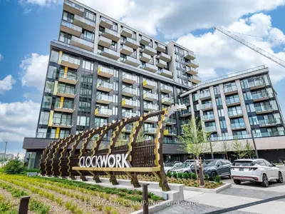 Co-op Apartment in Oakville