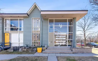20 Stavebank Road 100, Mississauga, On L5g 2t4