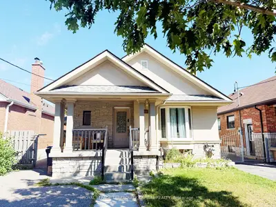 29 Glamis Avenue Lower, Toronto, On M6n 4h5