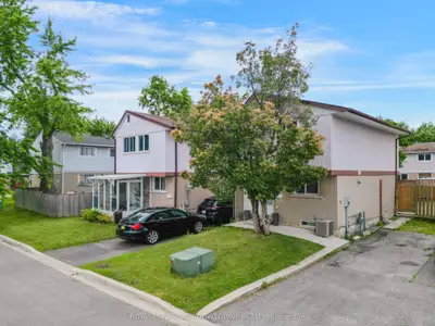Detached in Brampton