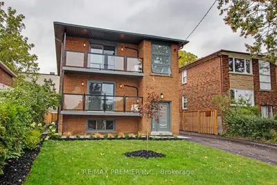Duplex in Toronto