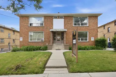 58 Leduc Drive 3, Toronto, On M9w 2a9