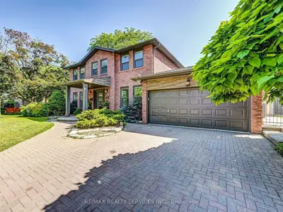 Detached in Mississauga