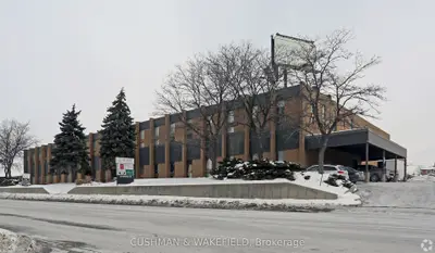 125 Norfinch Drive 212-214, Toronto, On M3n 1w8