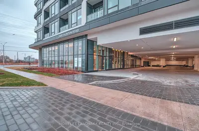 Condo Apartment in Oakville