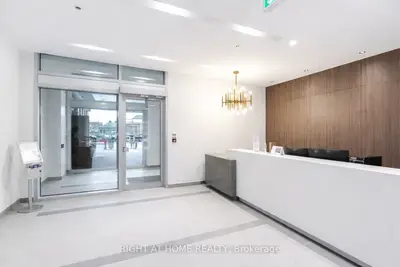 1787 St Clair Avenue 418, Toronto, On M6n 1j6