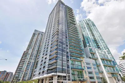 Condo Apartment in Mississauga