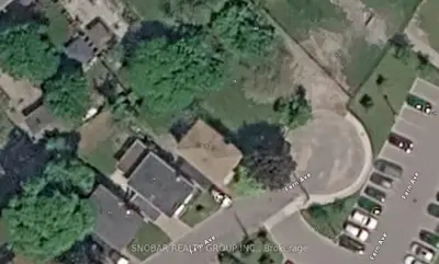 28 Fern Avenue, Toronto, On M9n 1m2