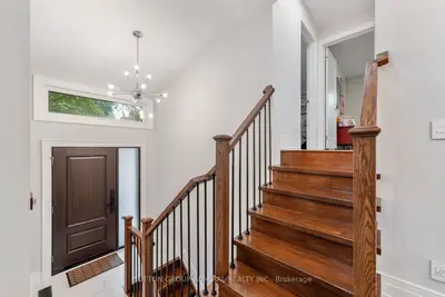 41 Waterford Drive, Toronto, On M9r 2n5