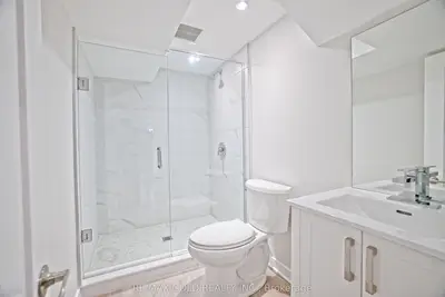 130 Duncanwoods Drive Bsmt, Toronto, On M9l 2e1