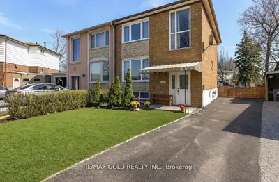 Semi-Detached in Mississauga