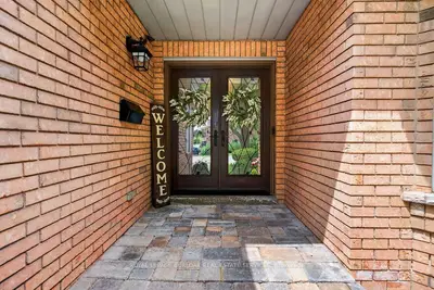 3334 Trelawny Circle, Mississauga, On L5n 6n5